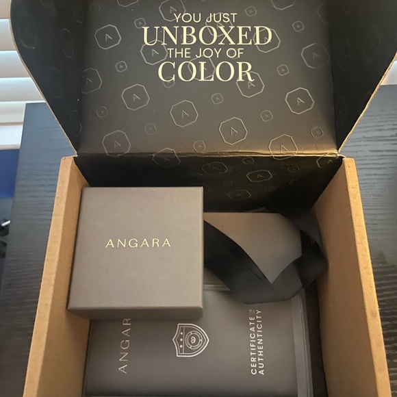 ANGARA 1.15 Ct AAAA-Grade Classic Round Opal Solitaire Pendant in 14K White Gold - Picture 10 of 11